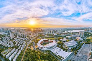 半场-弗林蓬补时破门阿德利倒地未判点 勒沃库森暂1-0海登海姆